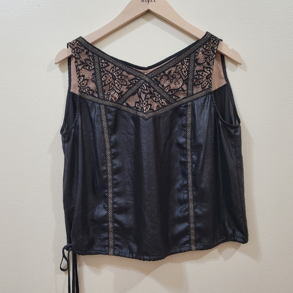 BCBGMAXAZRIA TOP